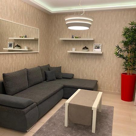 Párizsi Udvar I. Apartment Debrecen Kültér fotó