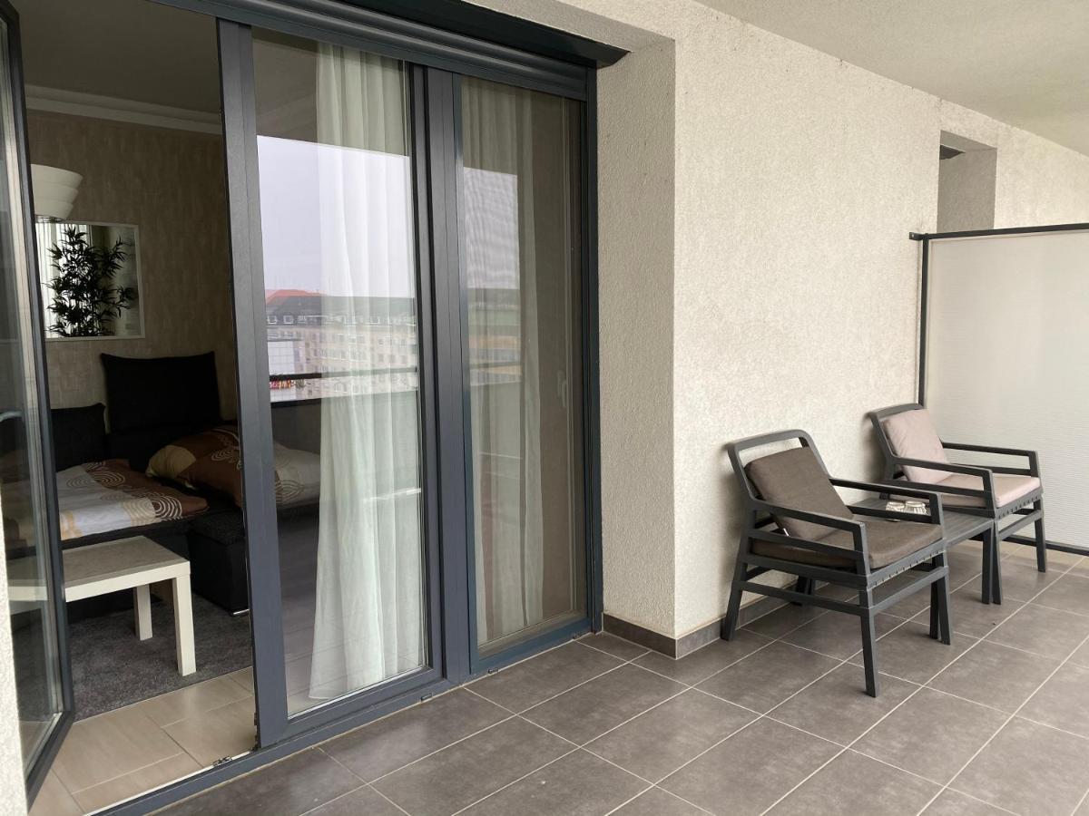 Párizsi Udvar I. Apartment Debrecen Kültér fotó