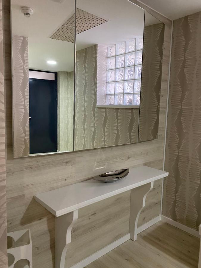 Párizsi Udvar I. Apartment Debrecen Kültér fotó